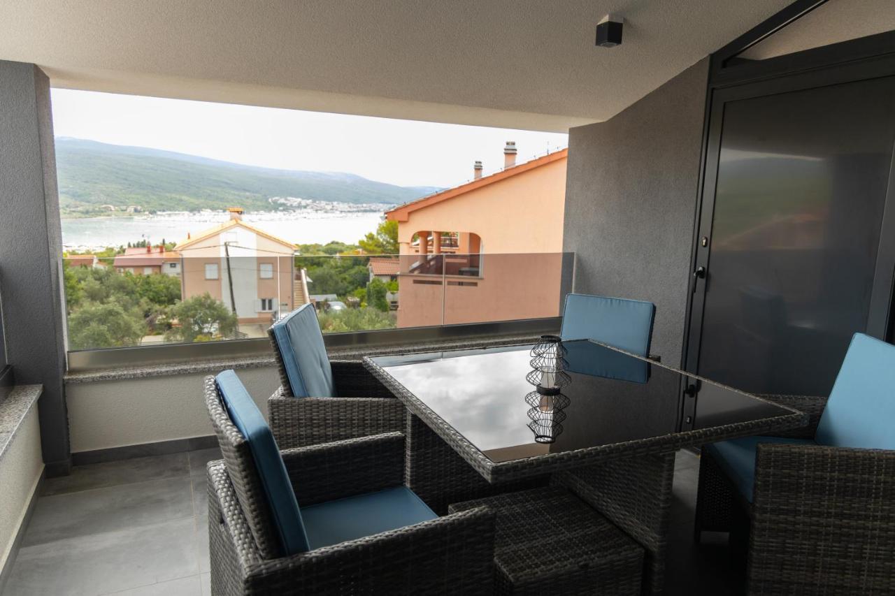 Apartments Pina Kornic Bagian luar foto